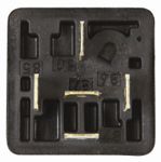 RELE BOSCH 12V 30A MEGLENKE 5 kontaktov z nosilcem BOSCH RELE BOSCH 12V 30A MEGLENKE 5 kontaktov z nosilcem BOSCH