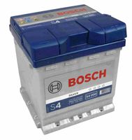AKUMULATOR BOSCH 44 Ah 390A +Desno SILVER S4 PUNTO AKUMULATOR BOSCH 44 Ah 390A +Desno SILVER S4 PUNTO