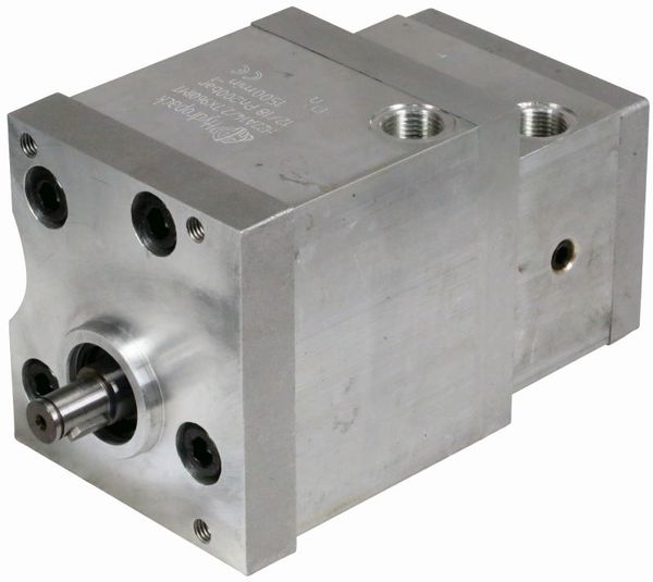 ČRPALKA HIDRAVLIKE dvojna IMT 5100 - 5106 - 5130 - 5132 ČRPALKA HIDRAVLIKE dvojna IMT 5100 - 5106 - 5130 - 5132