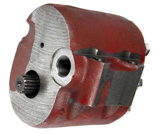 ČRPALKA HIDRAVLIKE (večja sesalna cev fi=25mm)  ZETOR 2011, 2511, 3011, 3320, 3340, 3511, 3513, 3545, 4011, 4320, 4340, 4511, 4611, 4712, 4718, 4911, 