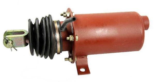 CILINDER ZAVORNI PRIKOLICE fi=80 (delovni tlak:8bar  premer valja:fi=80mm hod bata:105mm  sila na batnicipri 4.5bar:210daN  pri 6bar:285daN  dovoljen 
