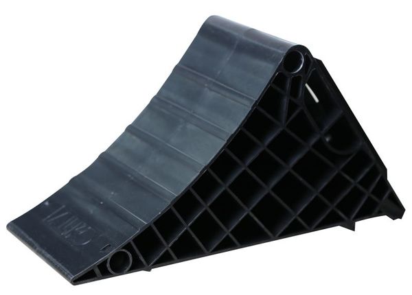 ZAGOZDA KOLESA PVC (črna) do 6500kg tip UK 53 K dimenzije:  440x200x230mm, dolžina:440mm, širina:200mm, višina 230mm teža:2.90kg STANDARD DIN76051