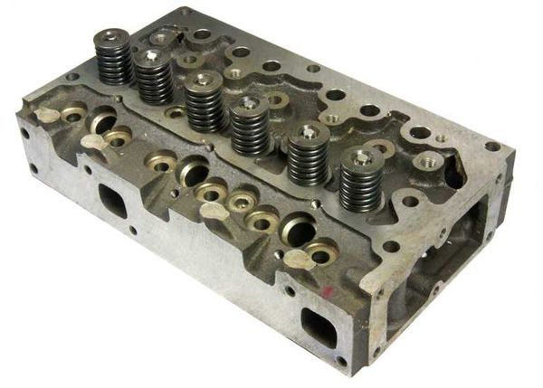 GLAVA MOTORJA POLNA (3cil) IMT 549 motor ŠTORE 502-504 motor IMR DM33 GLAVA MOTORJA POLNA (3cil) IMT 549 motor ŠTORE 502-504 motor IMR DM33