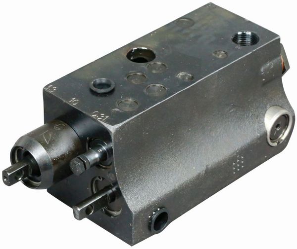RAZVODNIK HIDRAVLIKE CZ - ST ZETOR URI, 4712, 4911, 5011 - 2511/3511 RAZVODNIK HIDRAVLIKE CZ - ST ZETOR URI, 4712, 4911, 5011 - 2511/3511