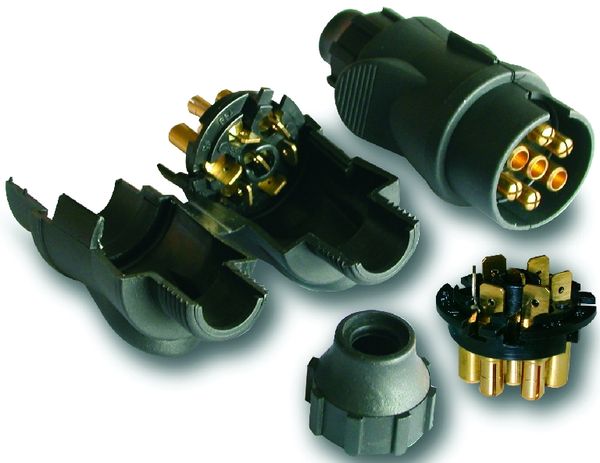 VTIKAČ 7 POLNI PVC - ploščati kontakti 12V ISO1724 AJ.BA VTIKAČ 7 POLNI PVC - ploščati kontakti 12V ISO1724 AJ.BA